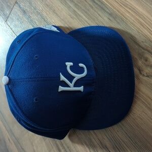 Kansas City Royals baseball hat. Fitted MLB hat. Royal blue fitted hat. KC Royal